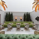 Boutique Cordial Malteses (adults Only) 4*